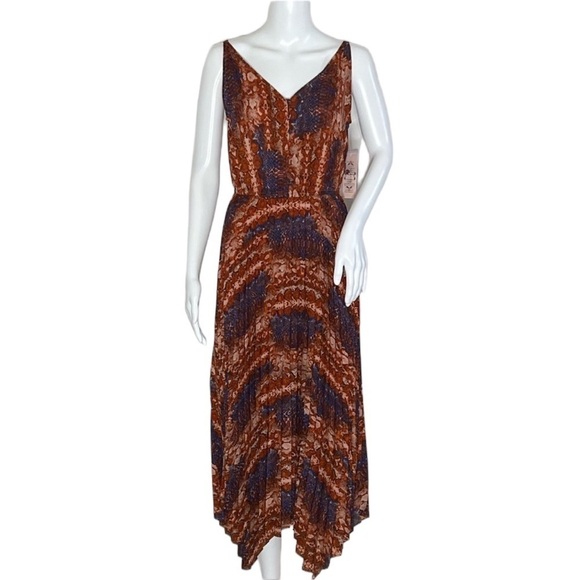 Nanette Lepore Dresses & Skirts - Nanette Lepore Snake Print Pleated Dress